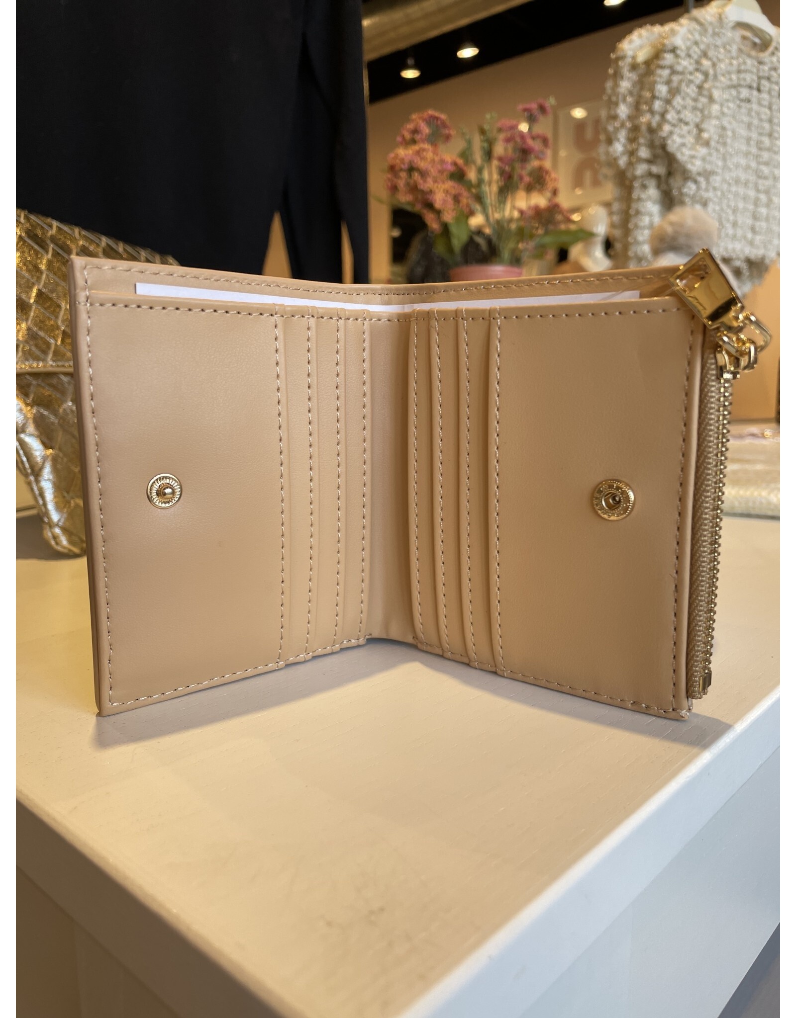 AMELIE WOVEN WALLET