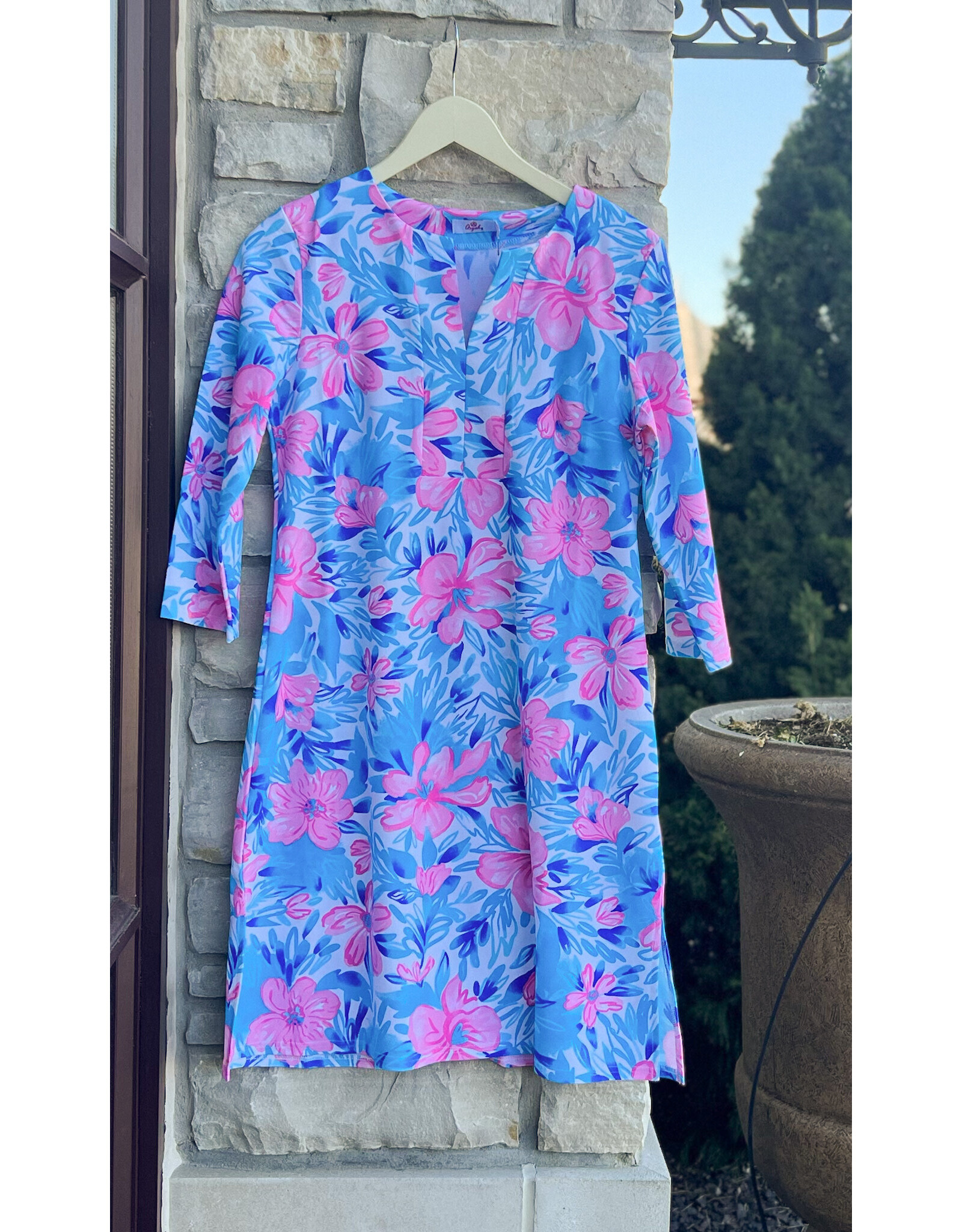 JULIE SPLIT NECK SHIFT DRESS