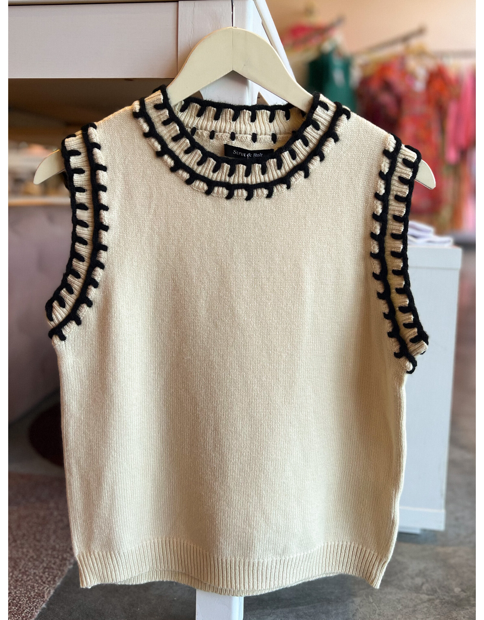 OTTILIA EMBROIDERED TOP