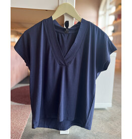 PTAH DOLMAN V NECK TEE