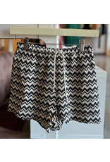 SADIE & SAGE IN BETWEEN CHEVRON WEAVE SHORTS