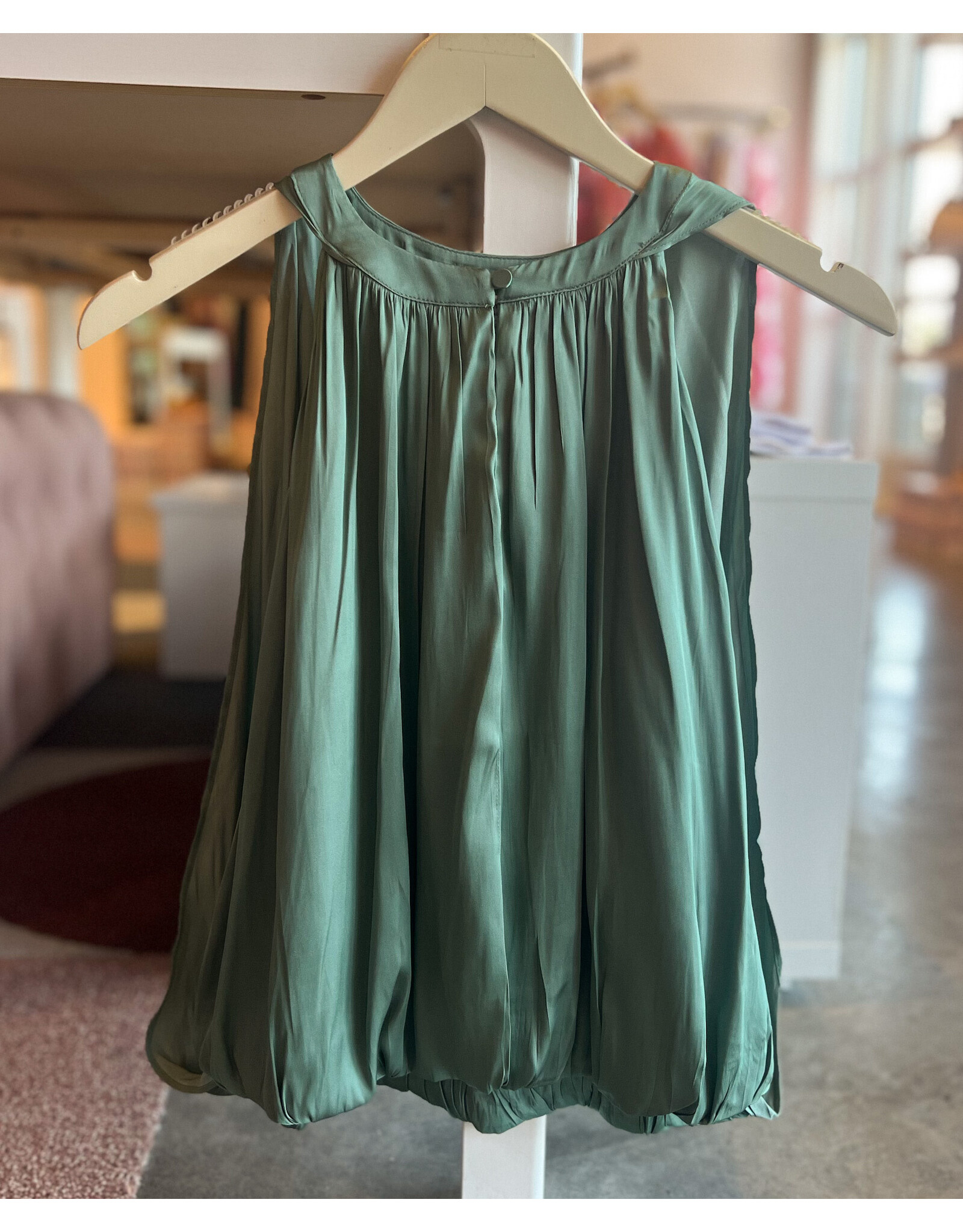 LILAVATI BUBBLE HEM BLOUSE