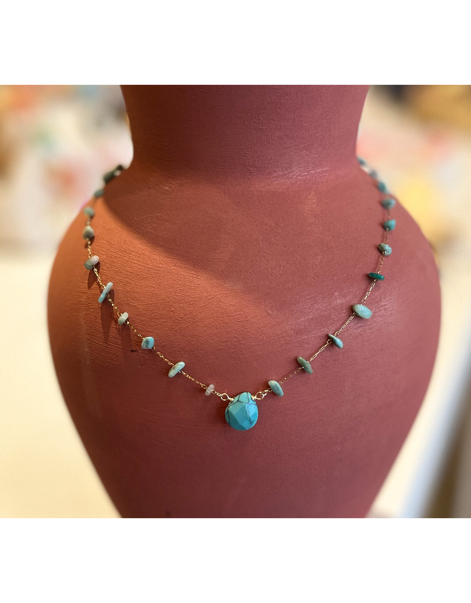 CAILEAN STONE NECKLACE