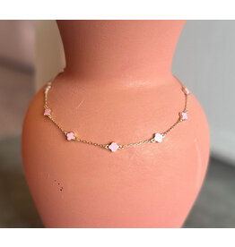 ARACELI CLOVER NECKLACE