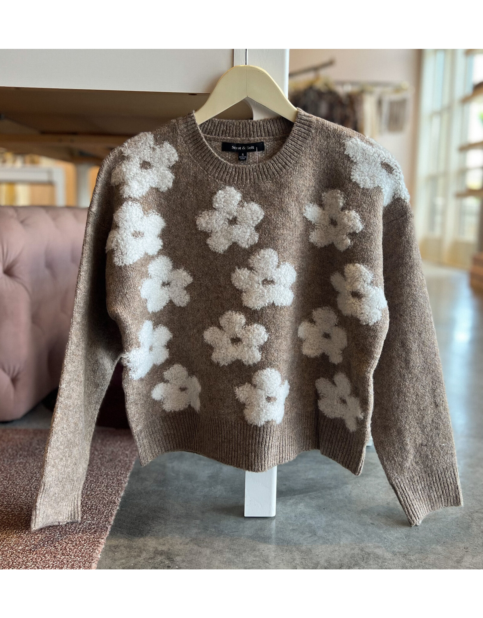 GRAZIELLA FLOWER SWEATER