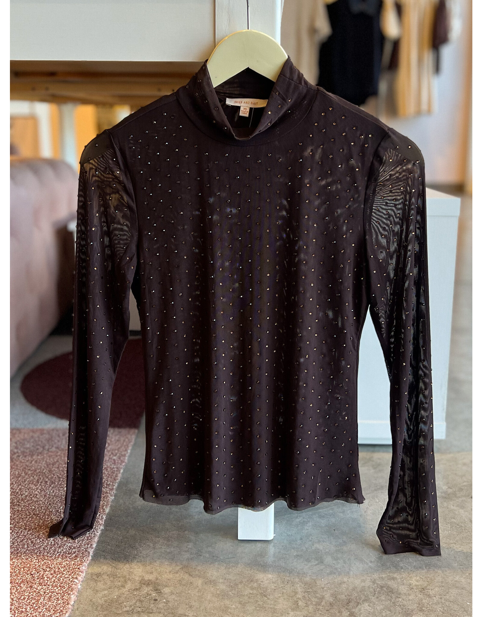 BEKELE MOCK NECK TOP