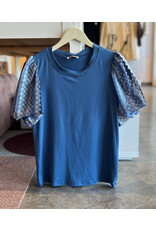 ACCO EYELET PUFF SLEEVE TOP