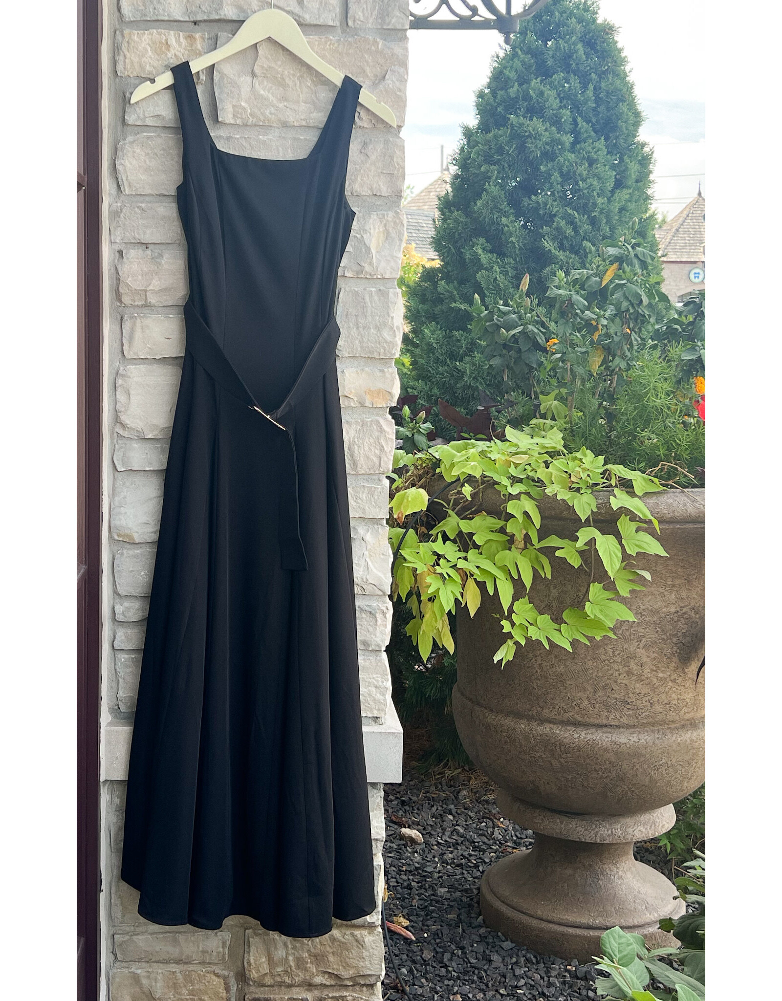 JETT SQUARE NK MAXI DRESS