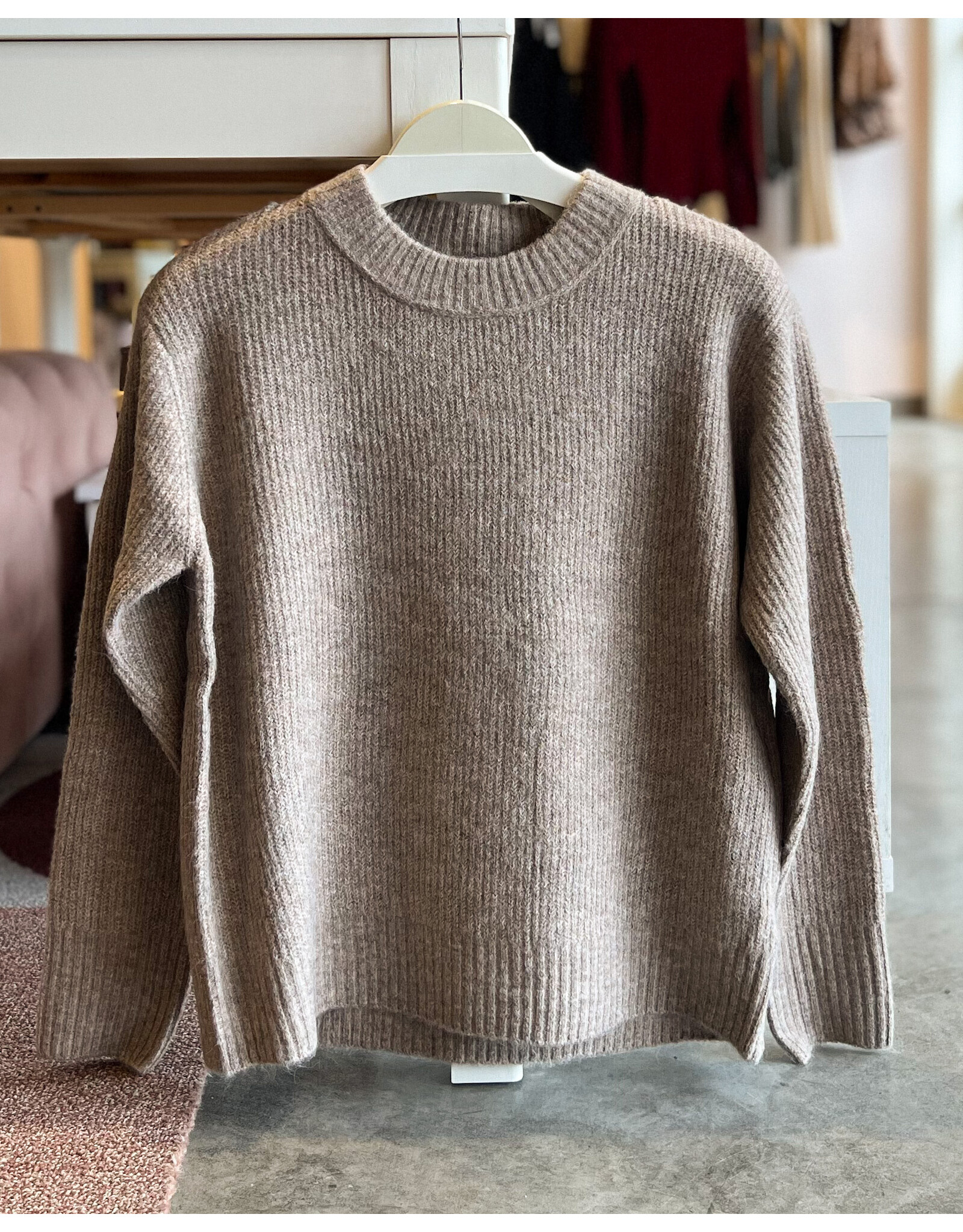 MAIDA RIBBED SWEATER