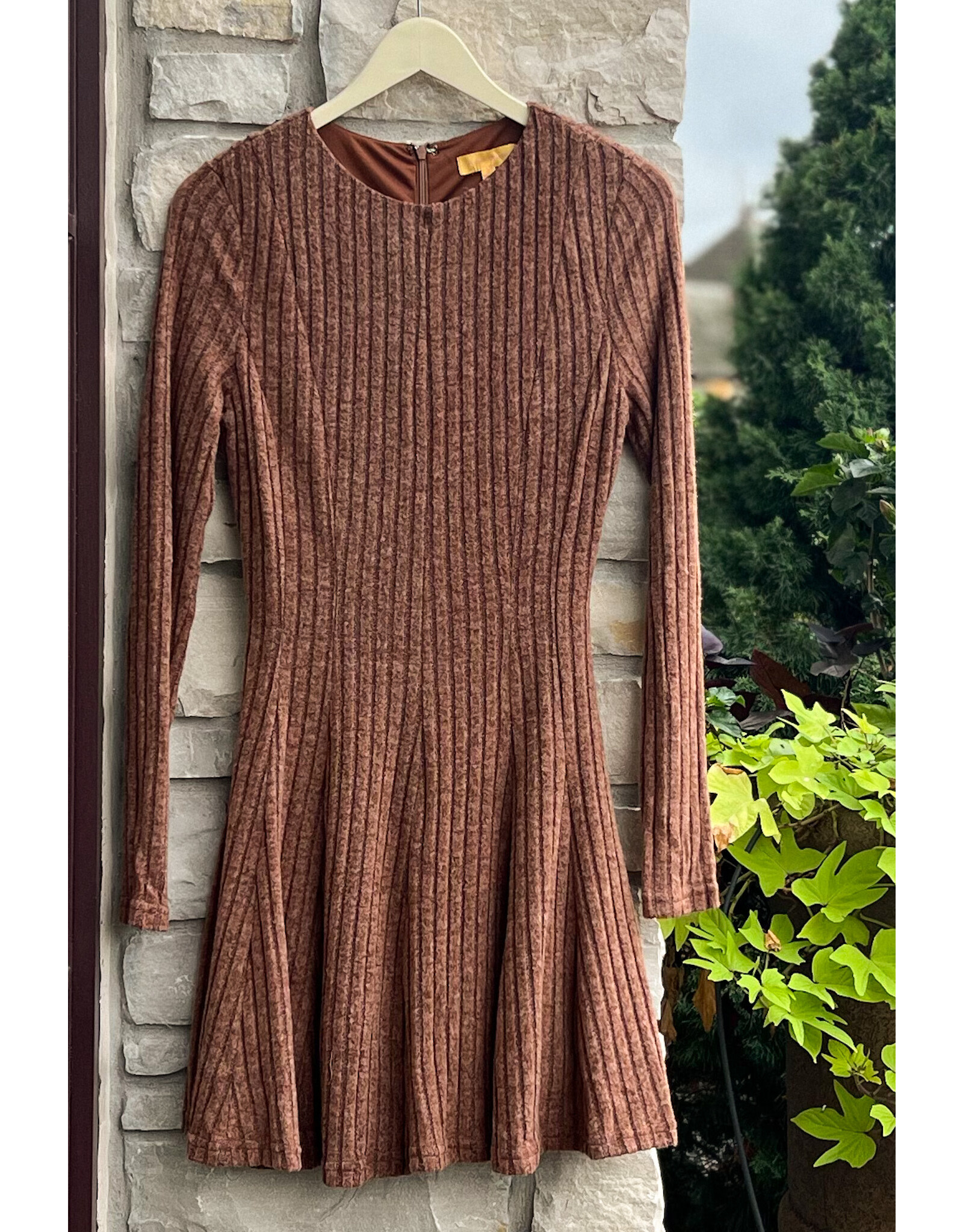 NEBO BRUSHED RIB KNIT MINI DRESS