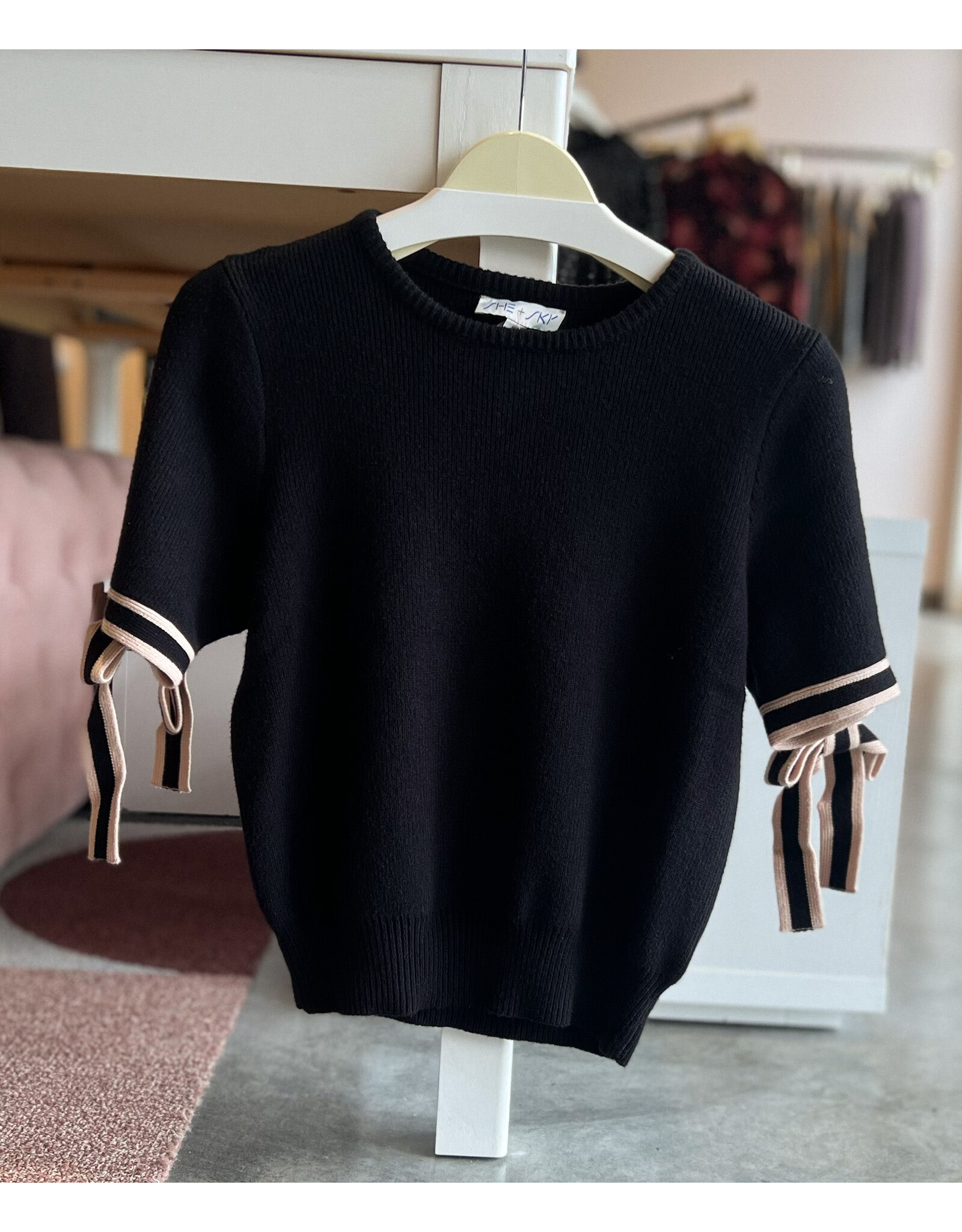 FREDERICK BOW TIED SWEATER