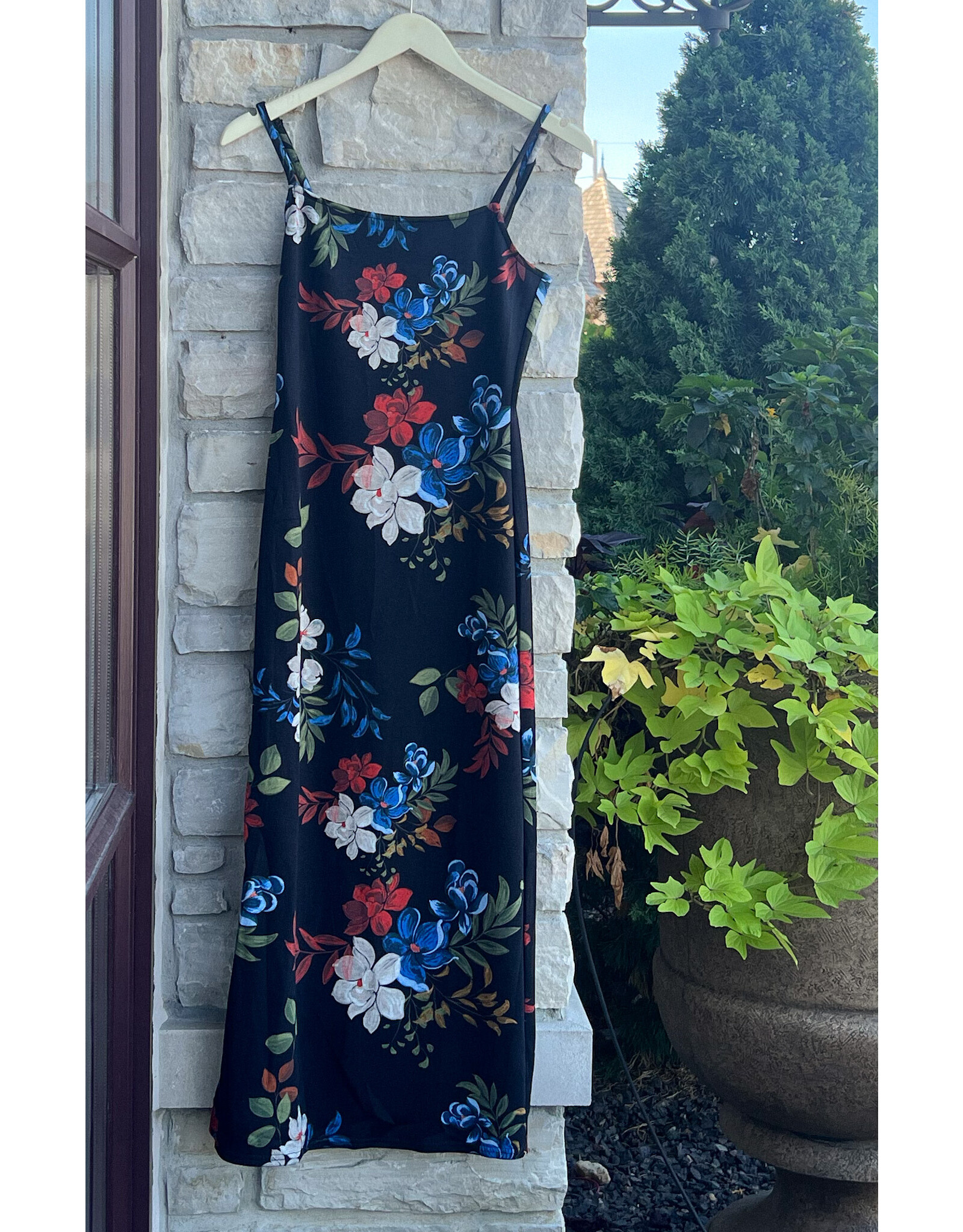 SADIE & SAGE FOUR SEASONS STRETCH MAXI DRESS