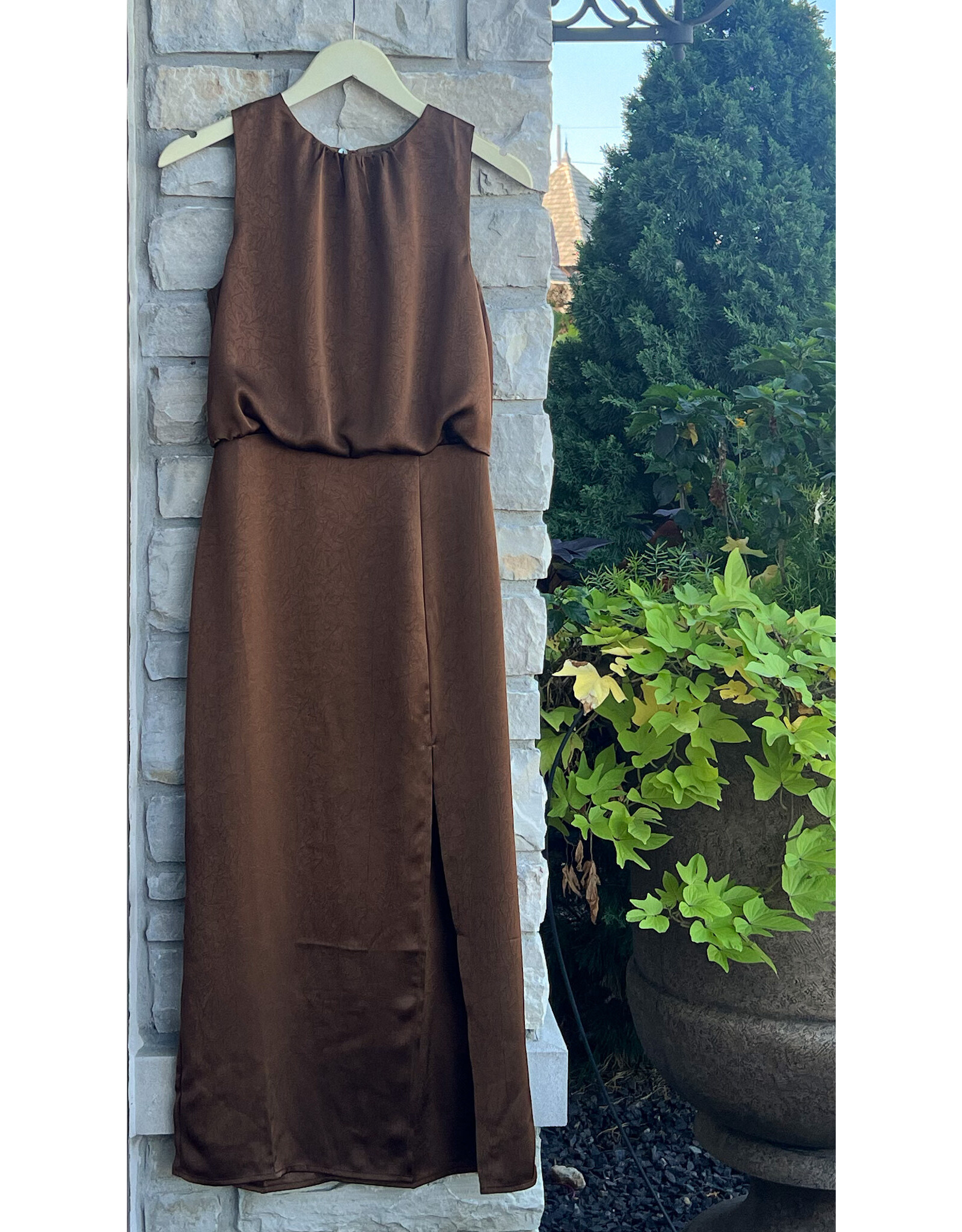 TADEO SILKY SIDE SLIT MIDI DRESS