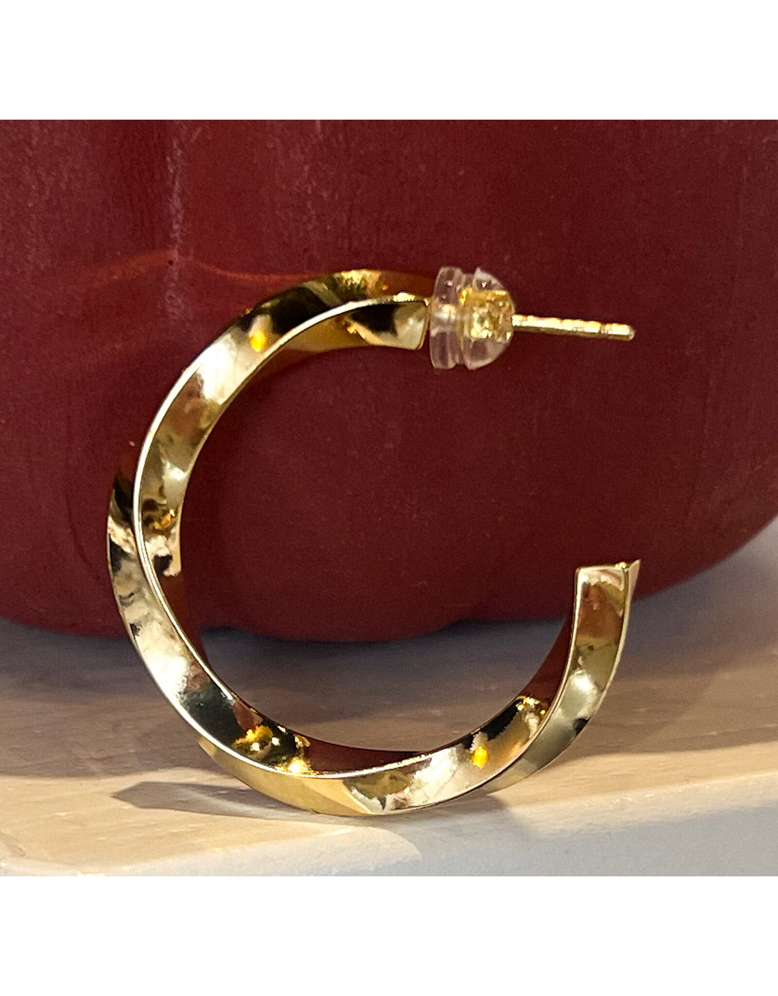 MINERVA WAVY HOOP