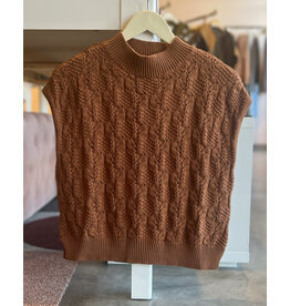 VINCENT FLORAL DETAIL SWEATER TOP