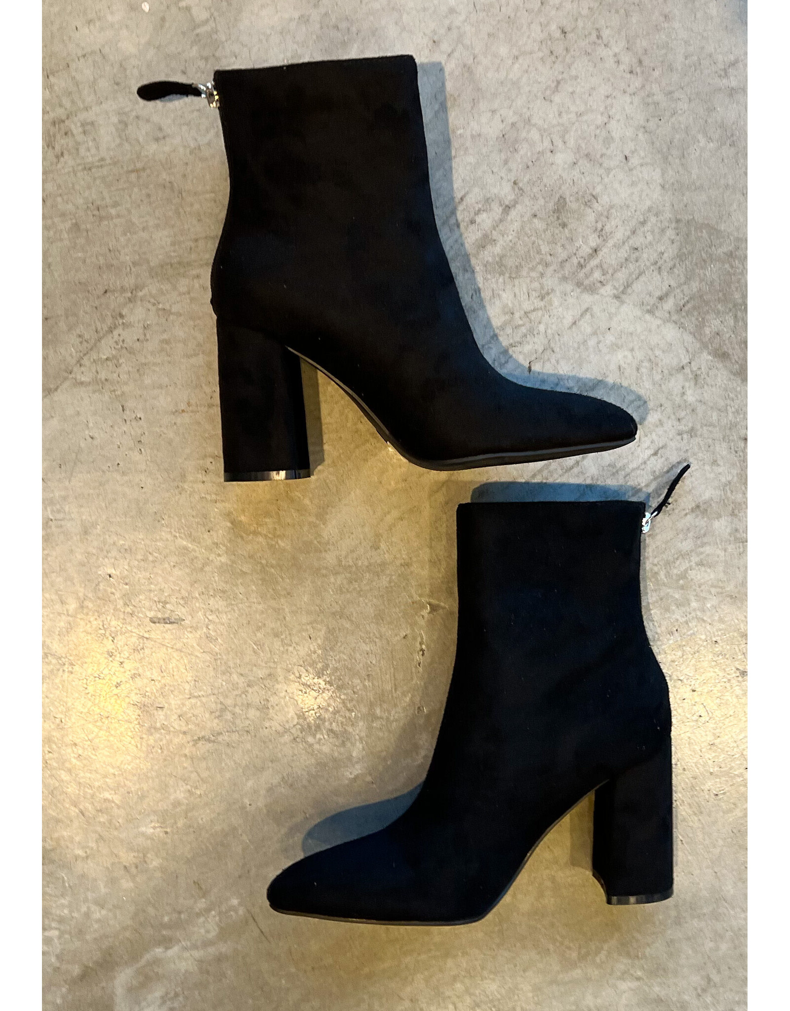 NYRA BLOCK HEEL BOOTIE