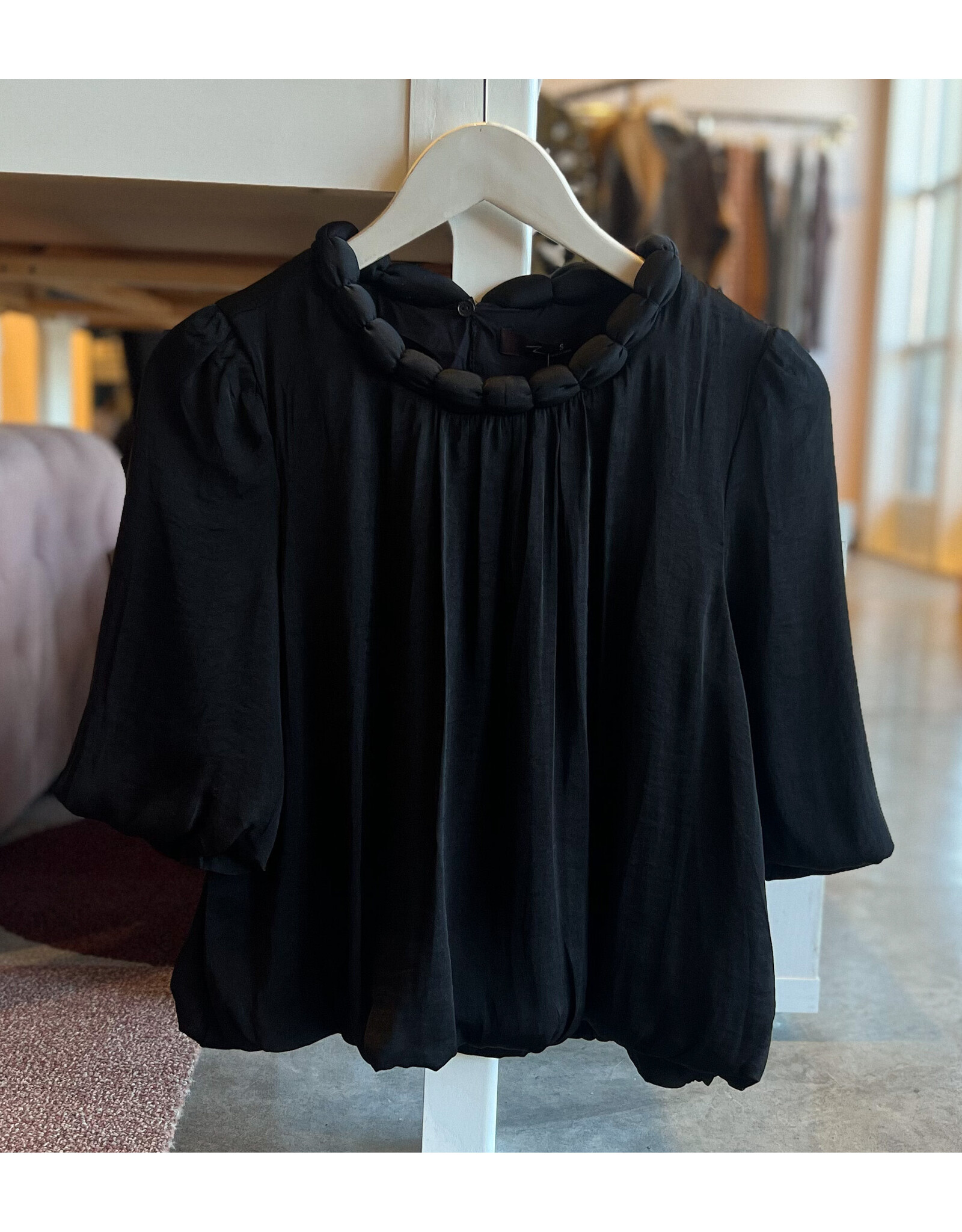 CASSIAN BILLOWY BLOUSE