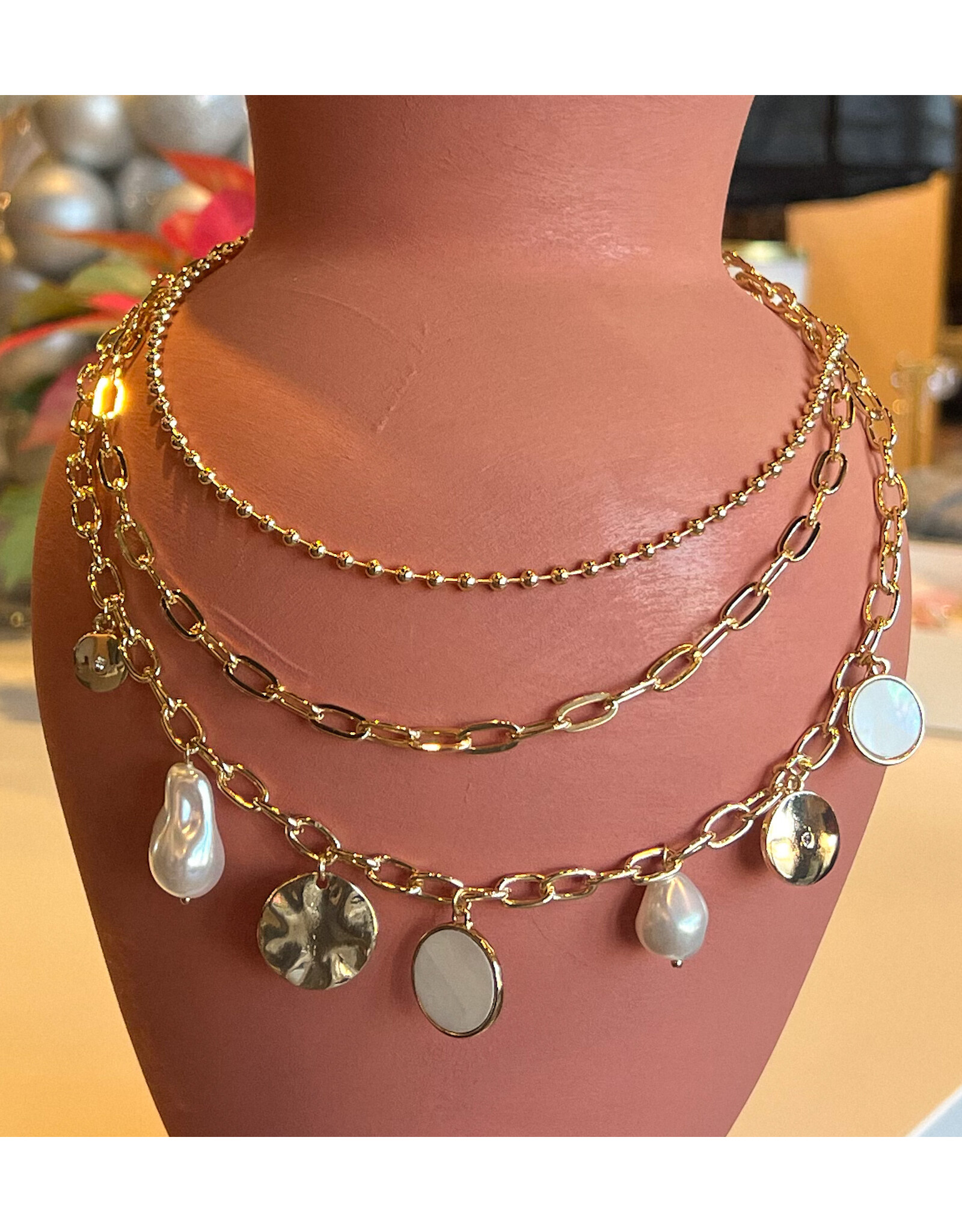 MUNRO PEARL CHARM NECKLACE