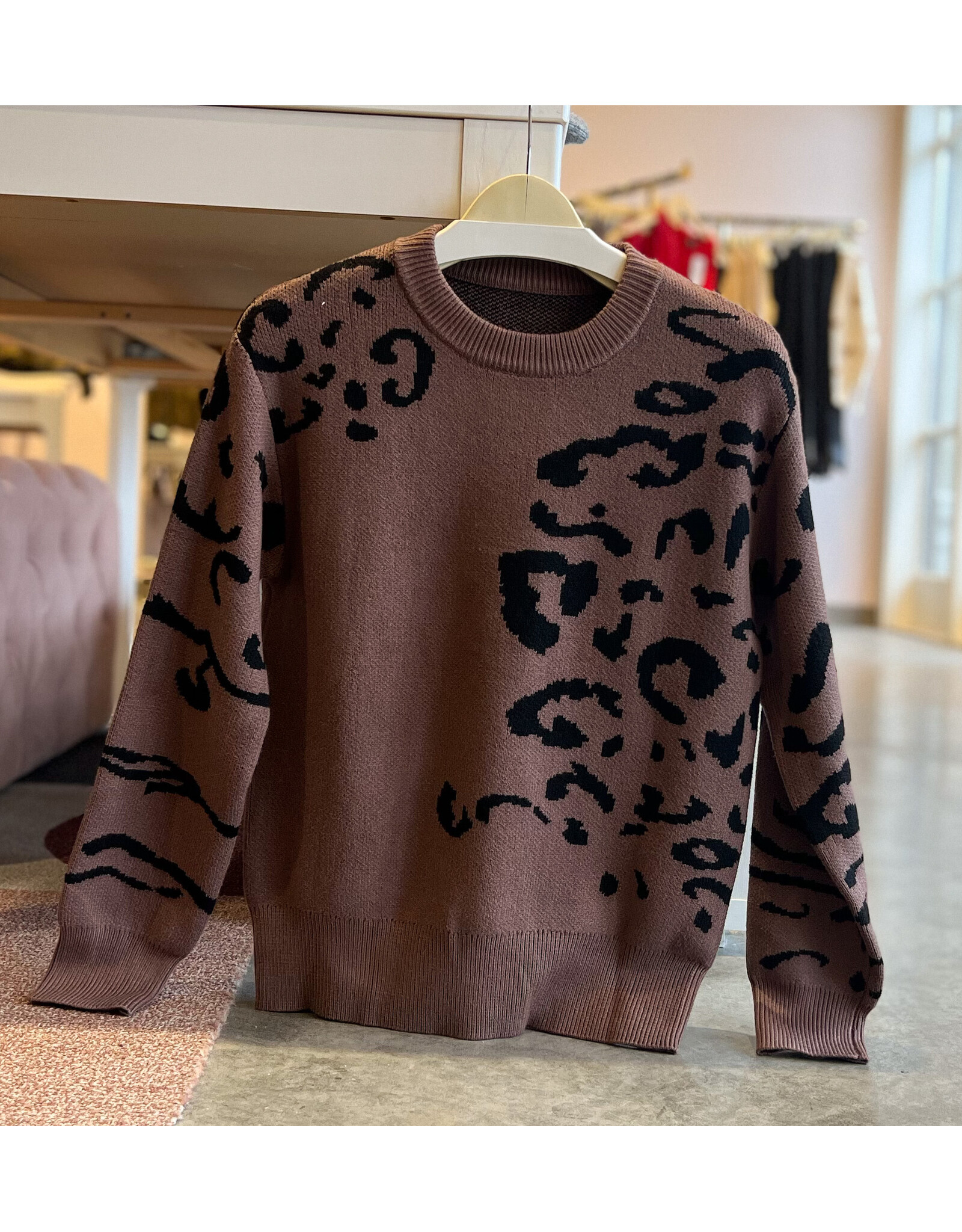 ANGELO LEOPARD PRINT SWEATER
