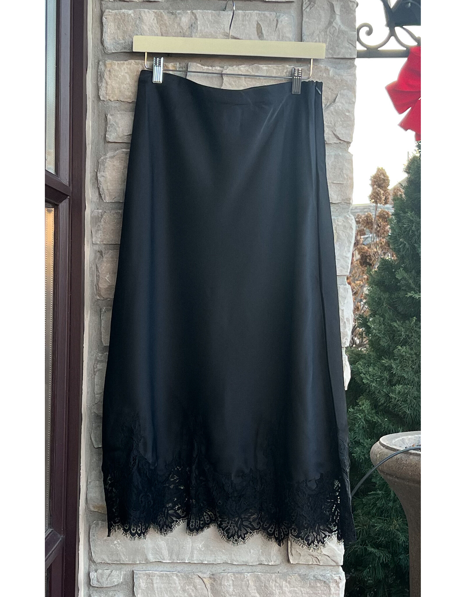 LORA LACE HEM MIDI SKIRT