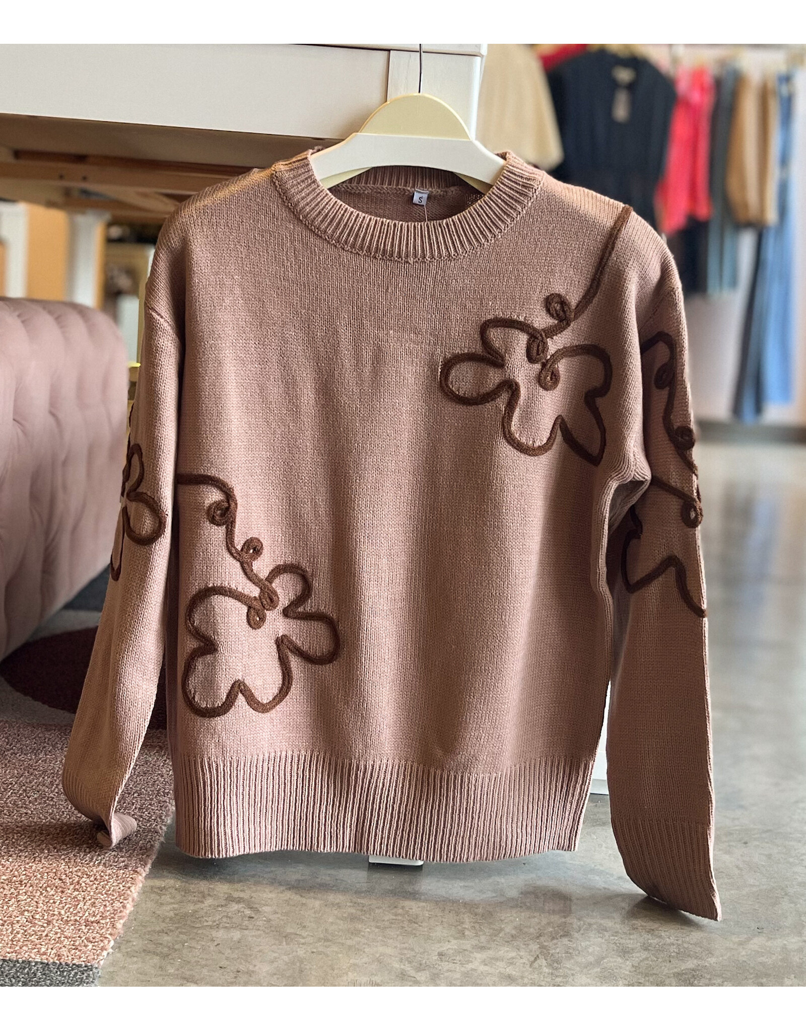 GARY 3D FLORAL EMBROIDERED SWEATER