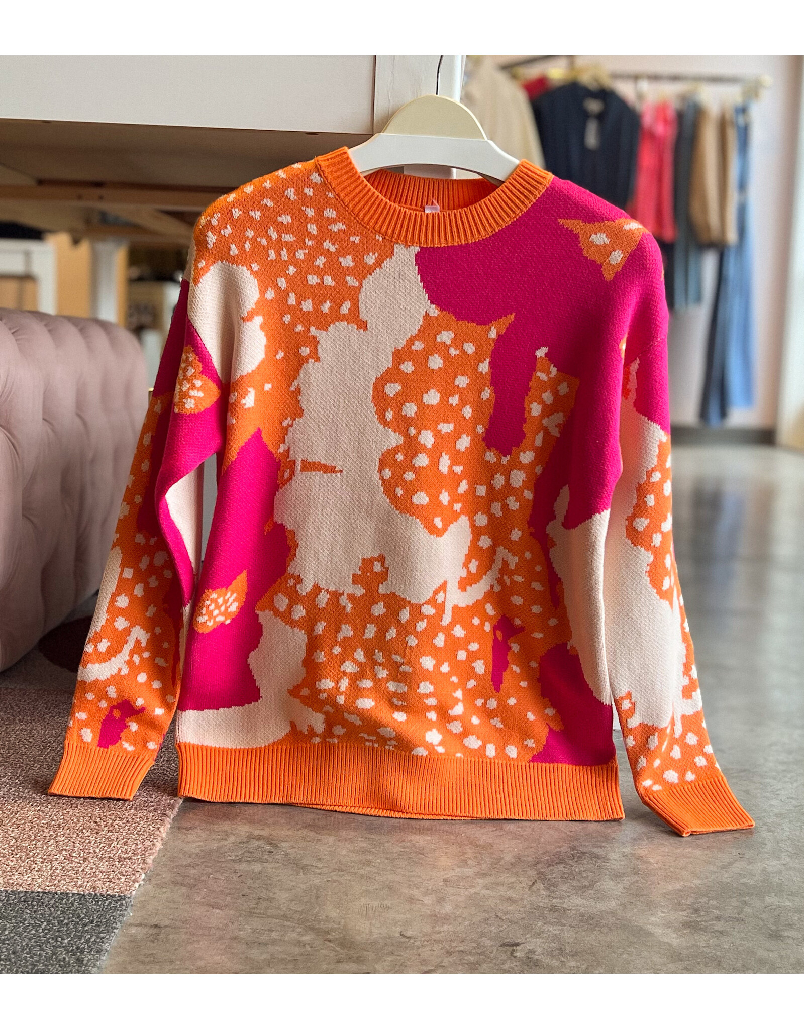 KIRIL ABSTRACT SWEATER