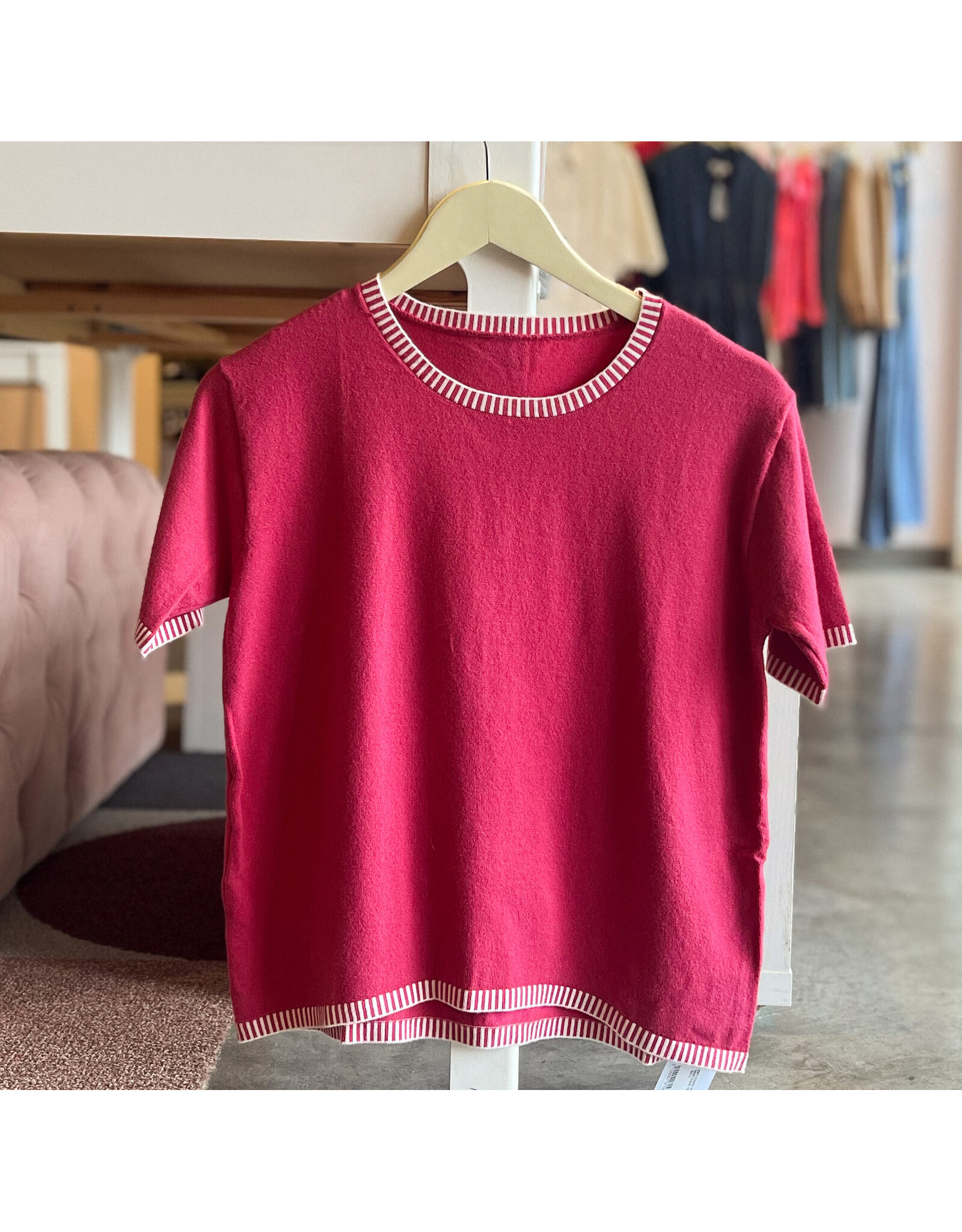 JONTY STRIPED TRIM SHORT SLEEVE TOP