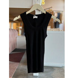 CALIADNE DEEP SCOOP NECK TANK