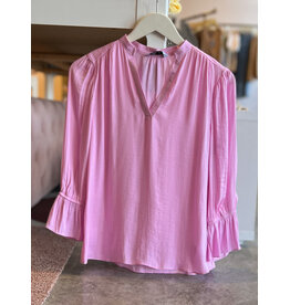 THEODORA V NK BLOUSE