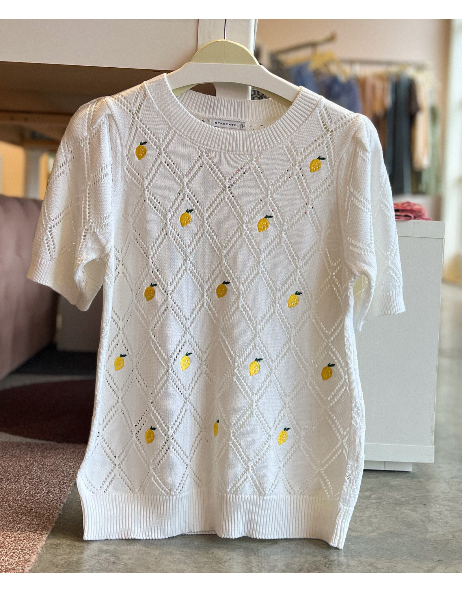 WILDER LEMON EMBROIDERED SWEATER TOP