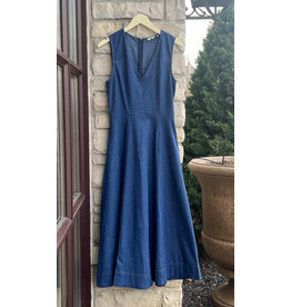 JACORY SLEEVELESS V NECK MIDI DRESS