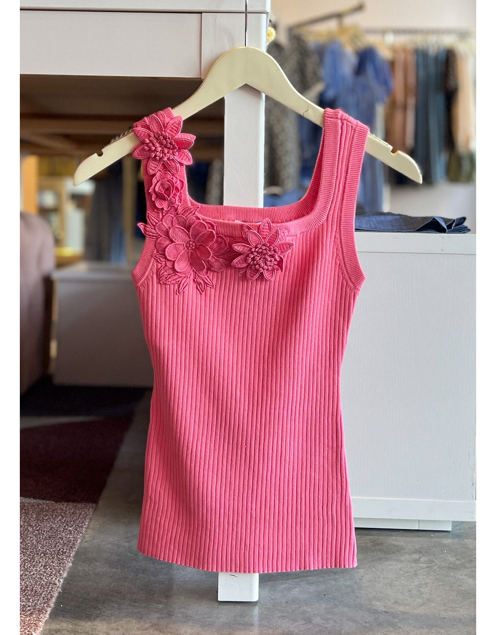 ARIADNE 3D FLORAL TANK TOP