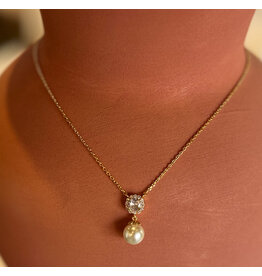 ELUNED PEARL DROP NECKLACE
