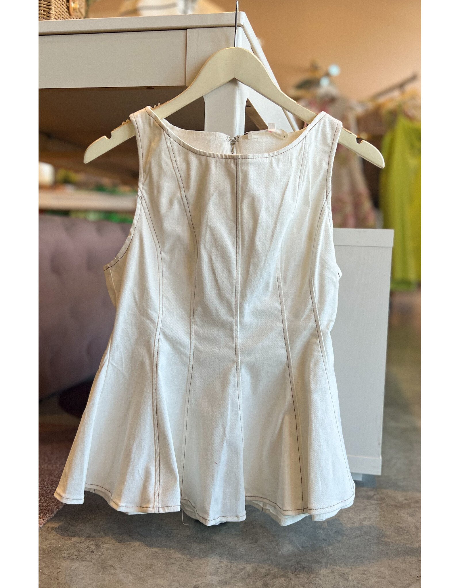 JADZIA PLEATED DETAIL TOP