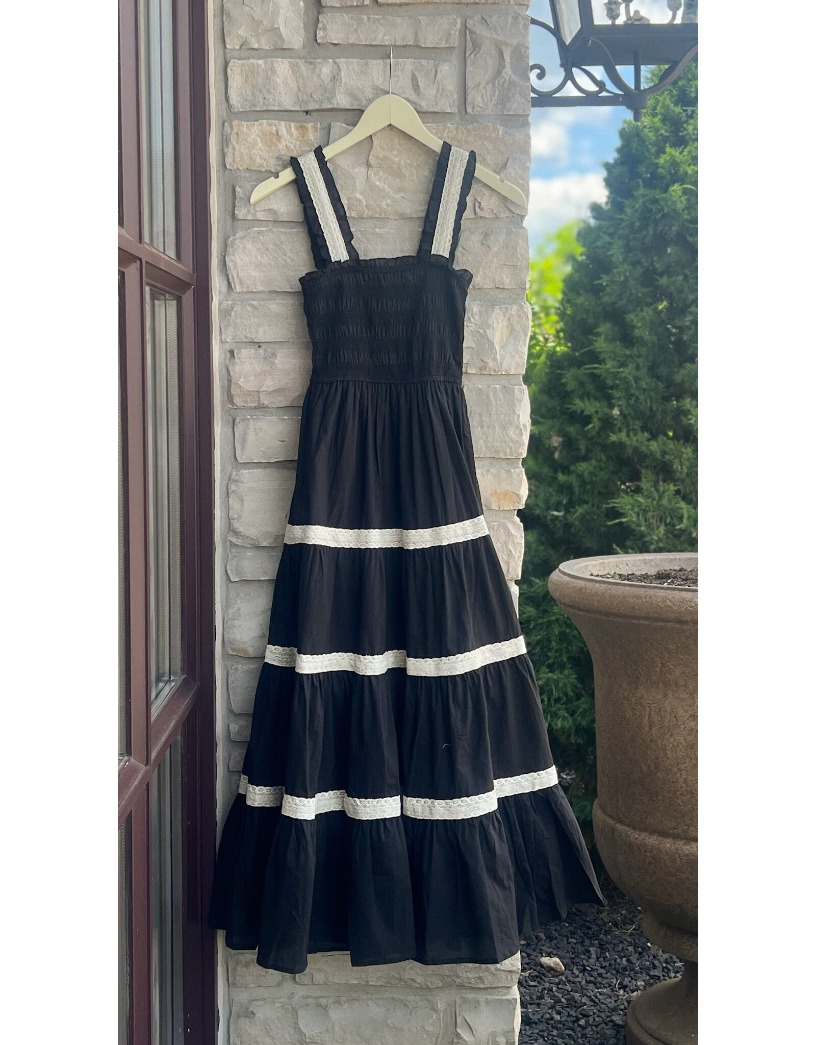 ARI TIER DRESS