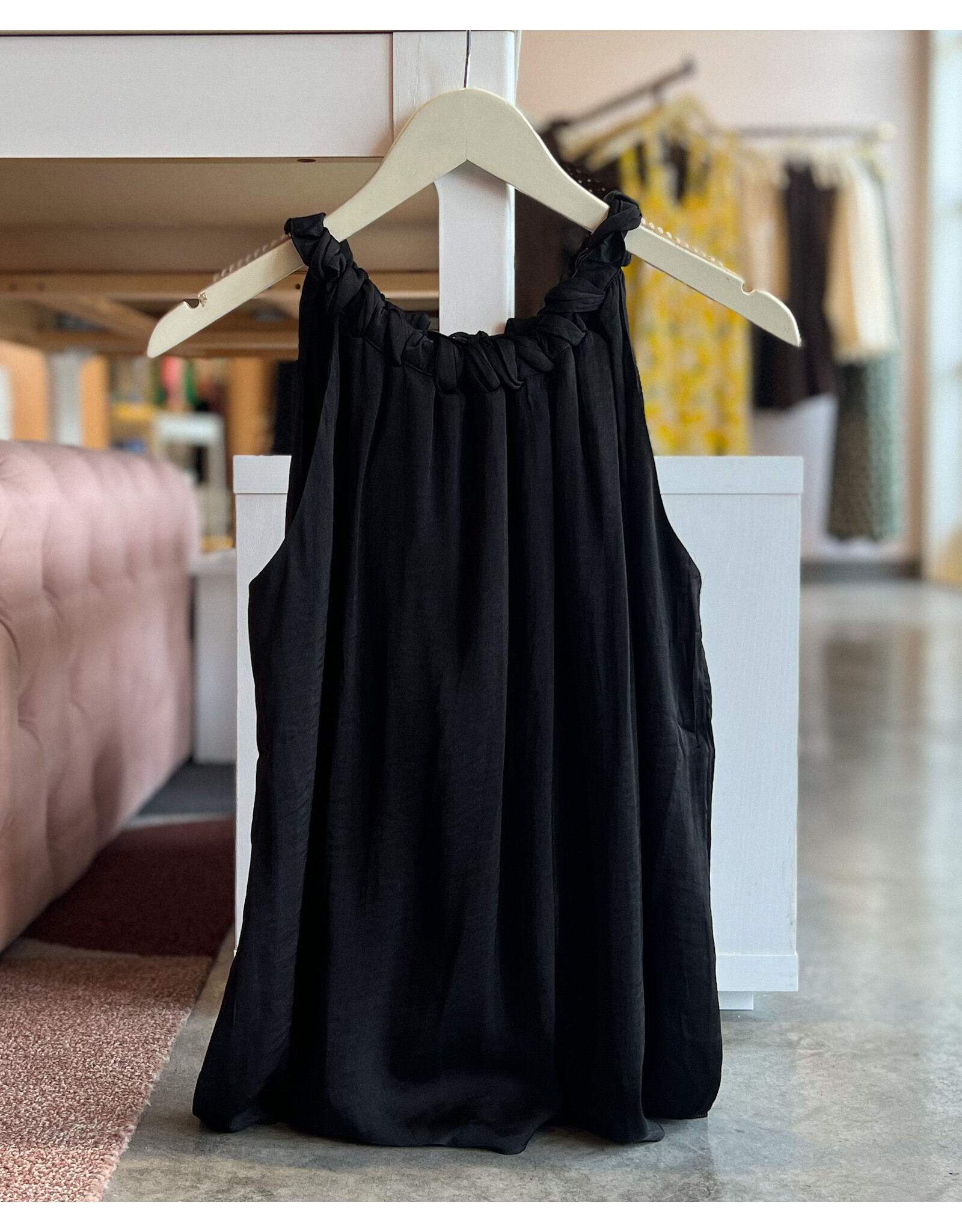 HAWKINS HALTER STYLE TOP