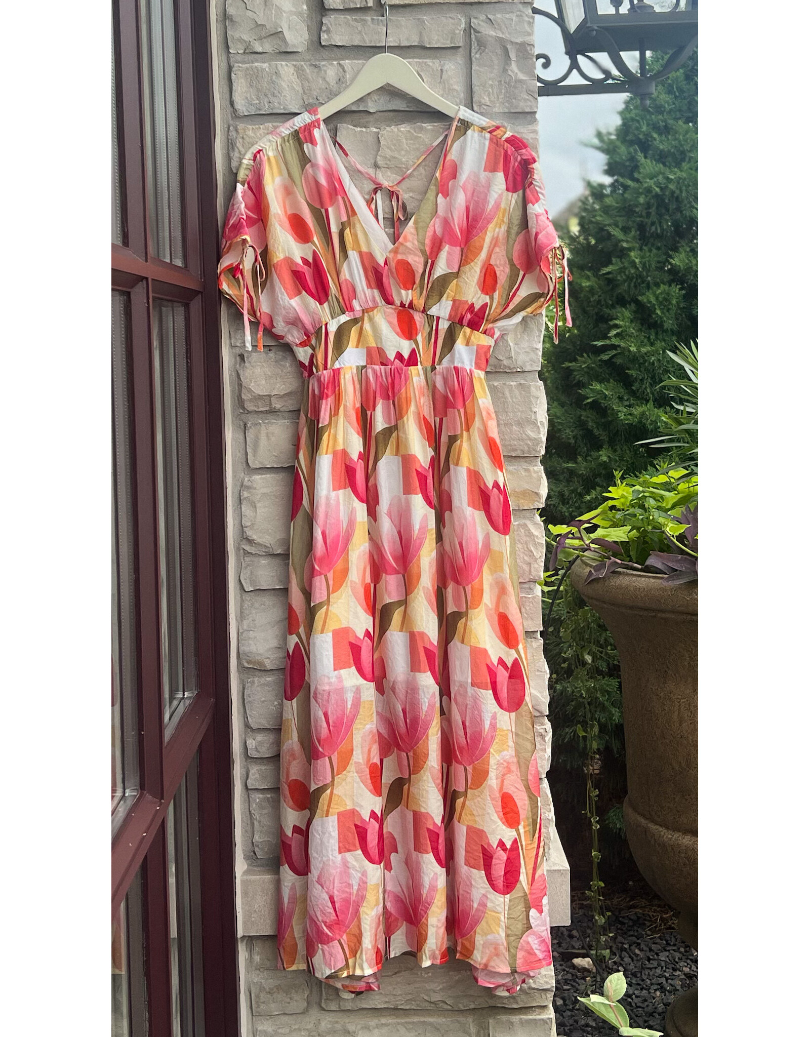RAZIYA FLORAL V NECK MAXI