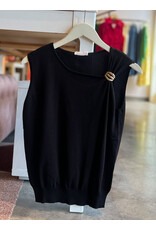 ACCALIA ASYMMETRICAL SLVLESS TOP