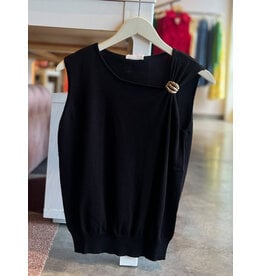 ACCALIA ASYMMETRICAL SLVLESS TOP