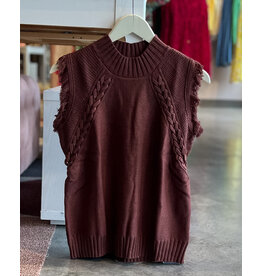 LEAL TASSEL SLEEVELESS SWEATER VEST