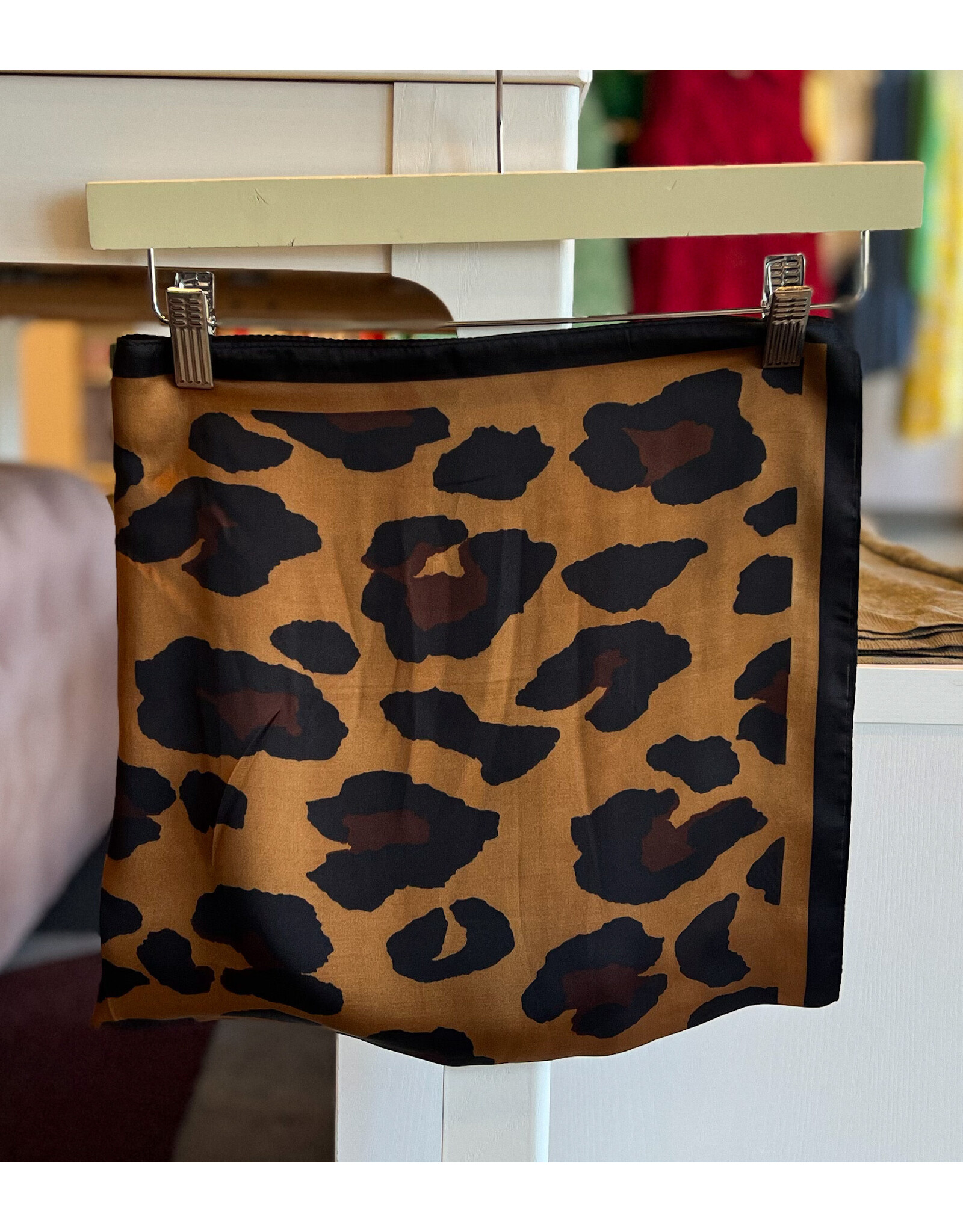 JANET LEOPARD LUXE SCARF