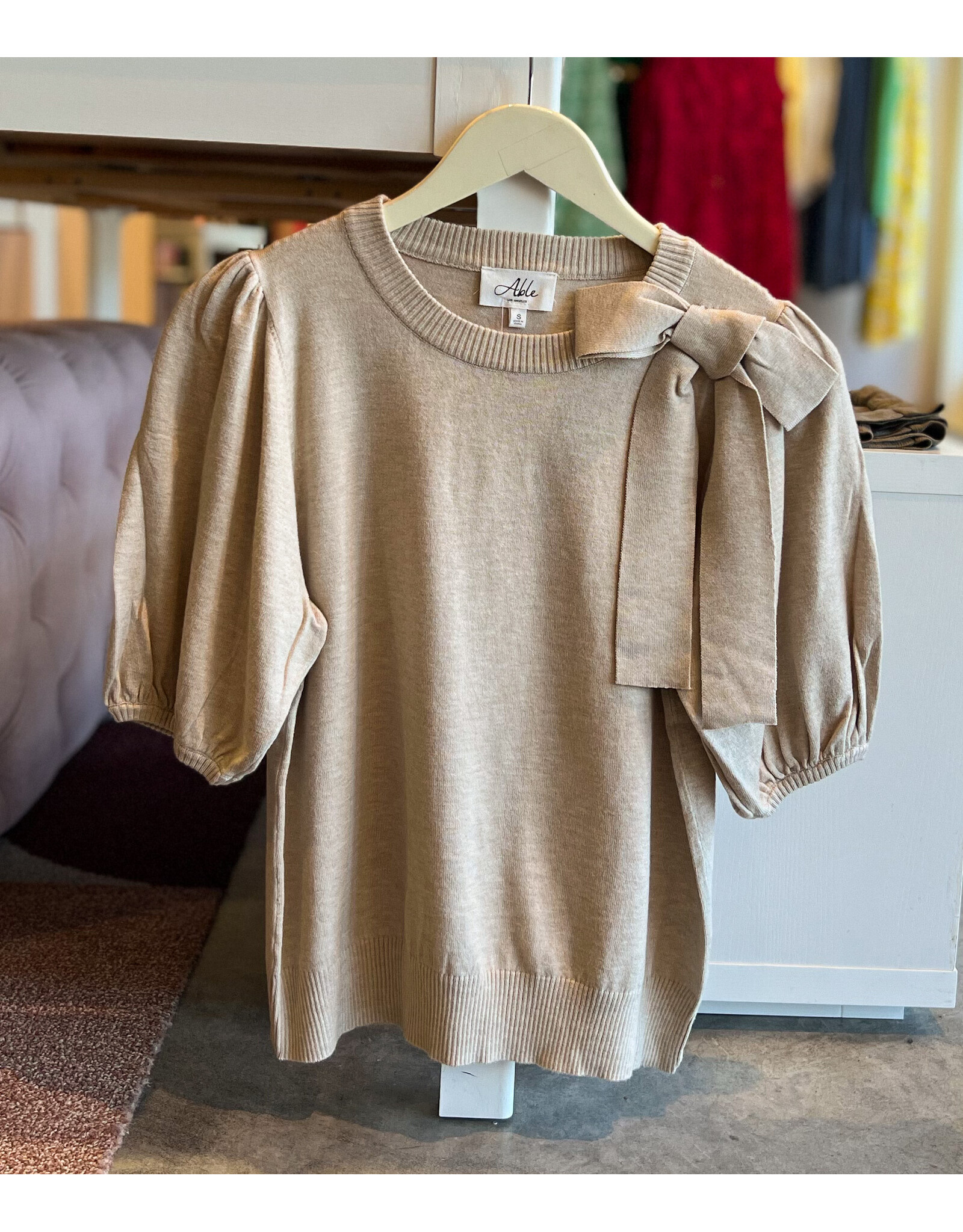 YESIM BOW SWEATER