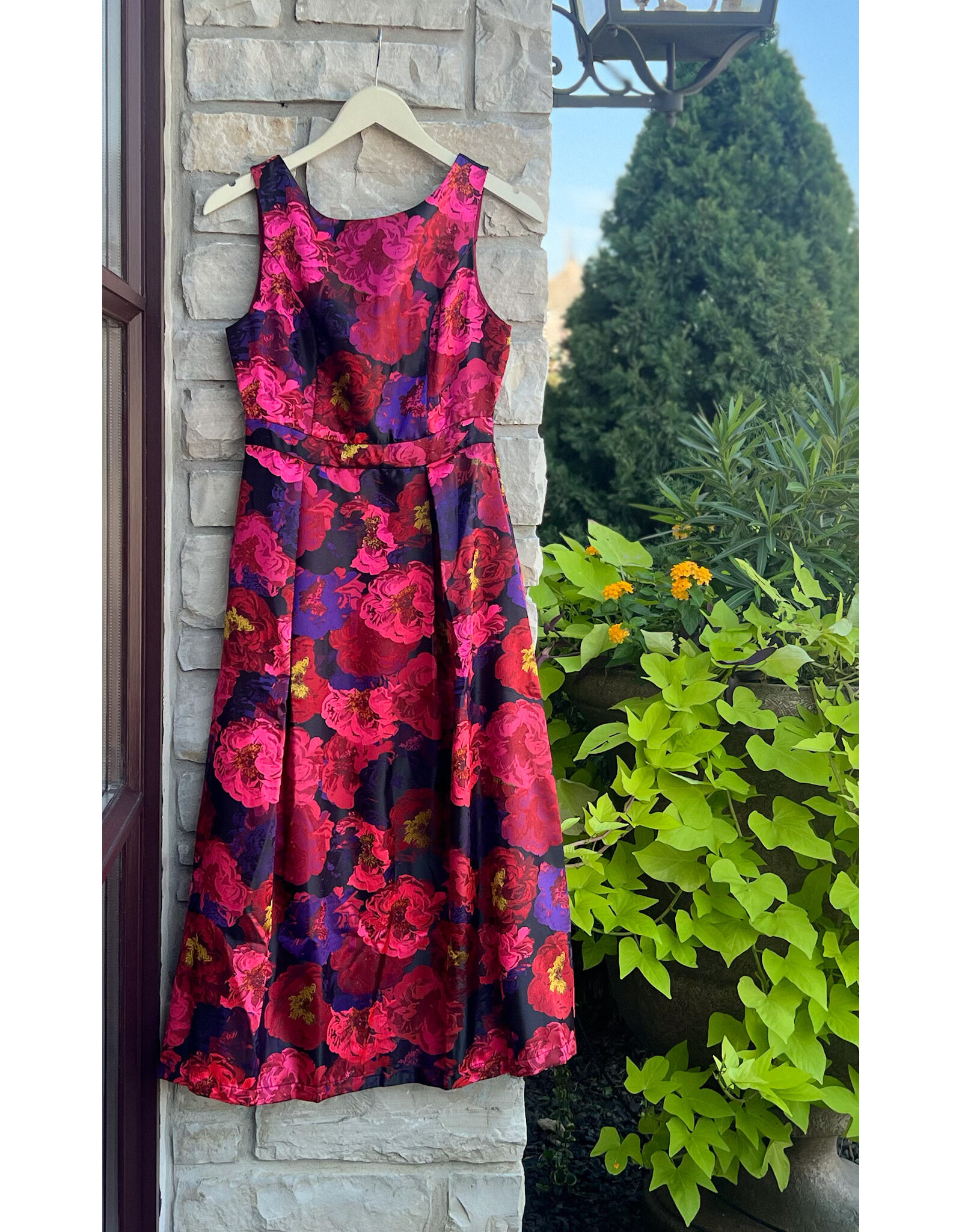 DEVYN FLOWER PATTERN DRESS