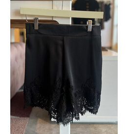ALAZNE SATIN SHORT WITH LACE TRIM