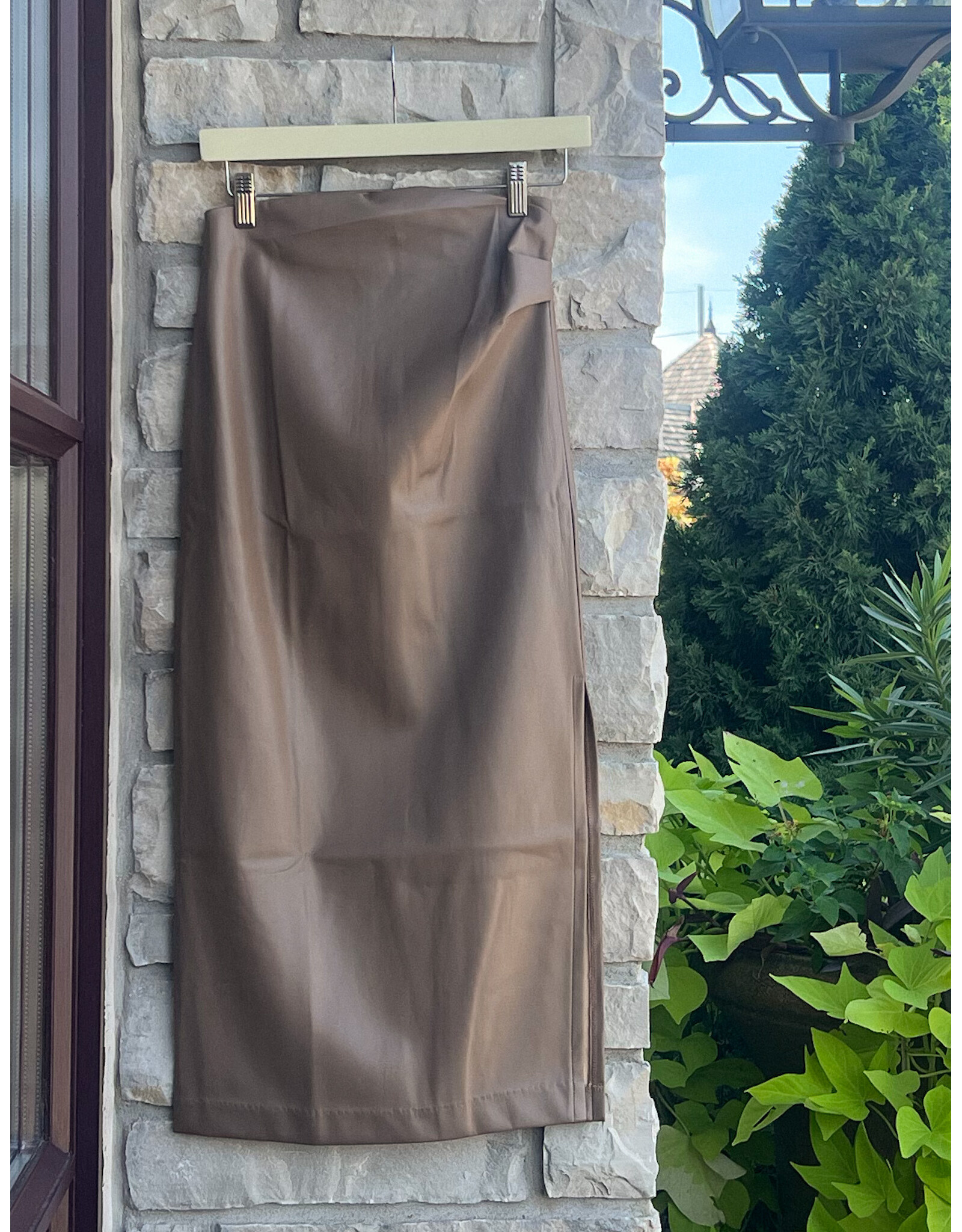 BISHOP + YOUNG COLETTE SIDE RUCHED MIDI SKIRT