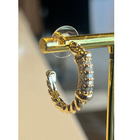 BAYLEE PAVE TWIST HOOP
