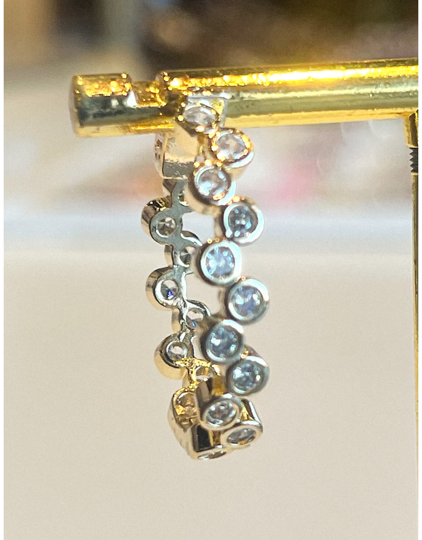 YARA PAVE CIRCLE HOOP