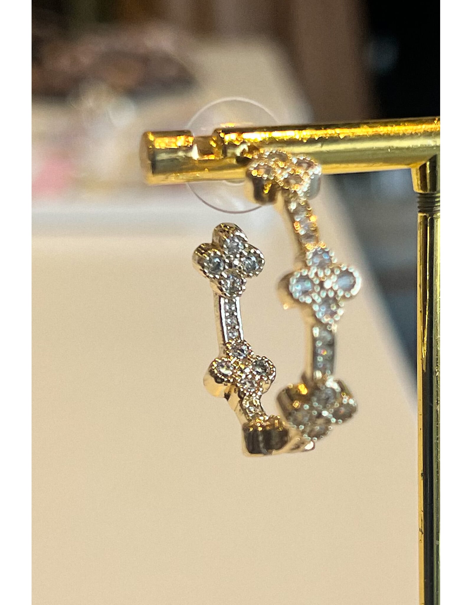 RAYYAN PAVE CLOVER HOOP