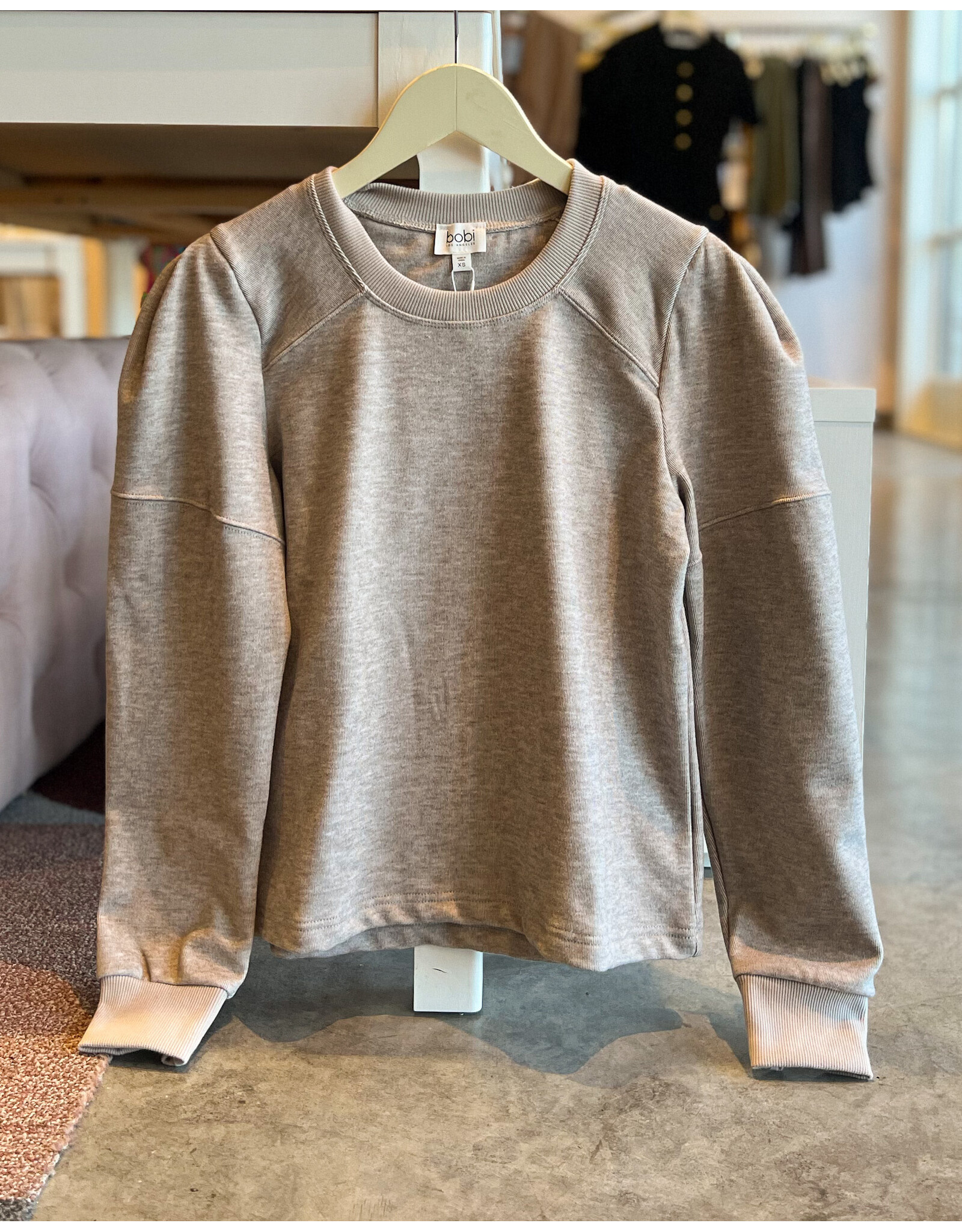 NAOMI PULLOVER TOP