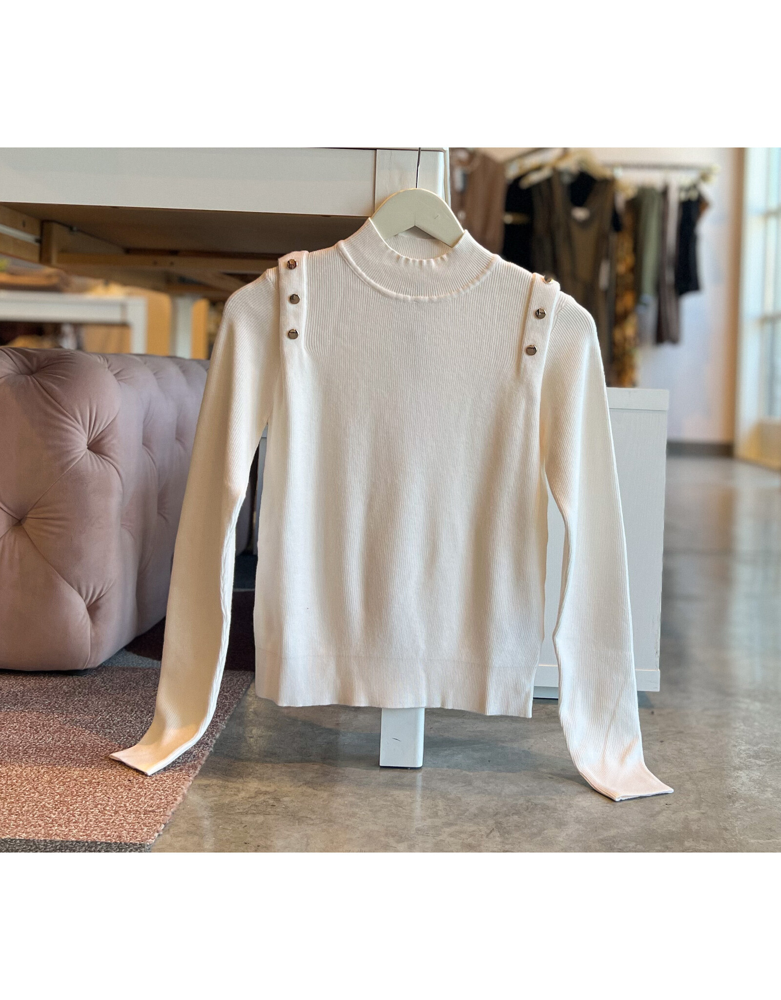 MOLLY BRACKEN MONRIE BUTTON DETAIL SWEATER